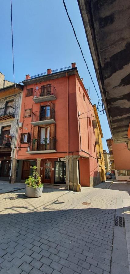 Apartamento Con Encanto Tipico Cereta Centro Puigcerdà Esterno foto